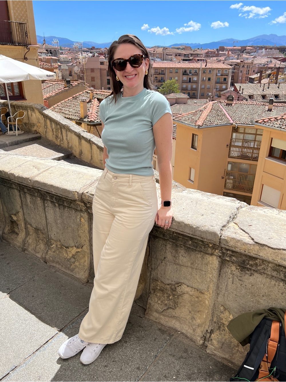 Banana Republic High-Rise Wide-Leg Pants in Cream